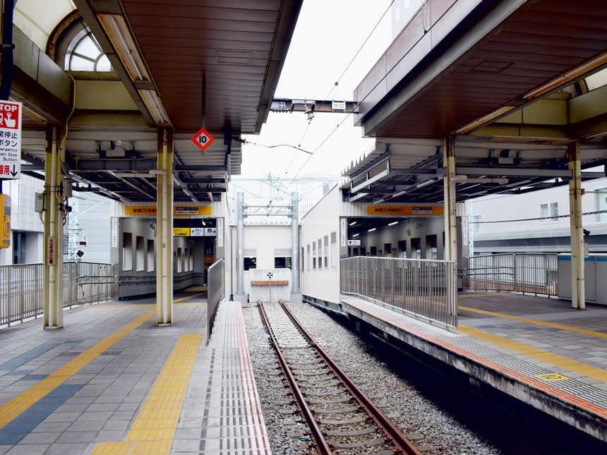 JR桜木町駅の新しい改札の写真